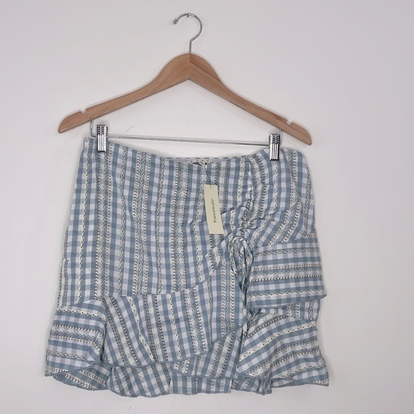 Francesca’s Collections Mini Skirt Women’s Stripes Skirt Blue Size Large - Picture 9 of 9